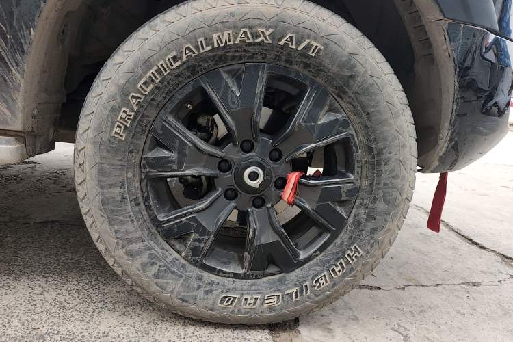 Used Great Wall Poer 2023 2.0T Passenger Version Automatic Diesel 4x4 Comfort Trim – GW4D20M Right Front Wheel Hub