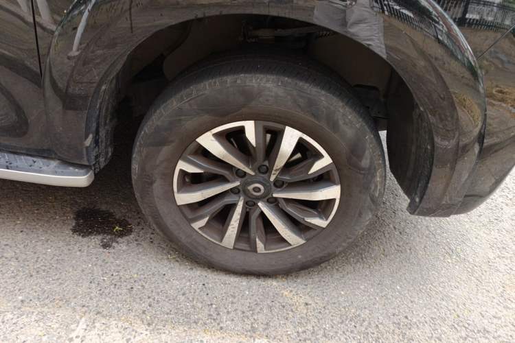Used Great Wall Poer 2023 2.0T Passenger Version Automatic Gasoline 4x4 Sporty GW4C20B Right Front Wheel Hub