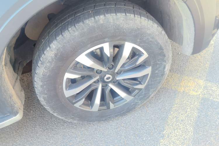 Used Great Wall Poer 2023 2.0T Luxury Automatic Gasoline 4x4 Version GW4C20B Right Front Wheel Hub