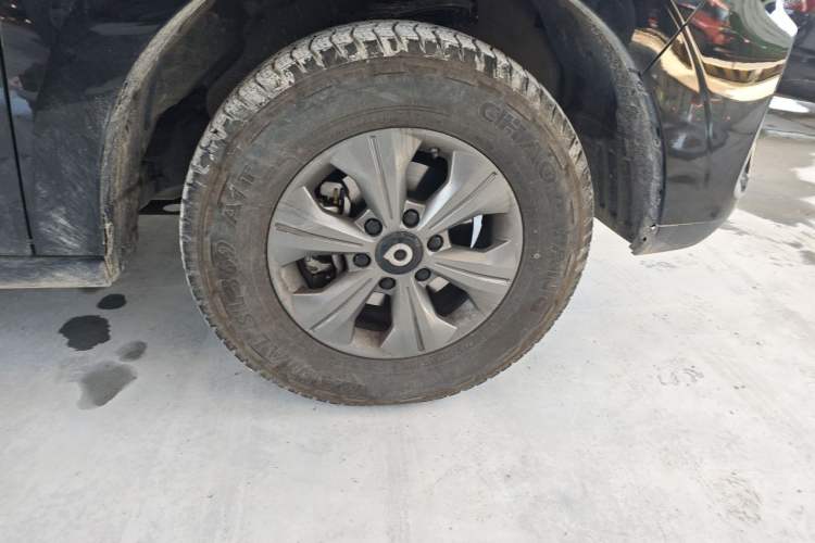 Used Great Wall Poer 2023 2.0T Commercial Version Manual Diesel 4x4 Elite Long-Box GW4D20M Right Front Wheel Hub