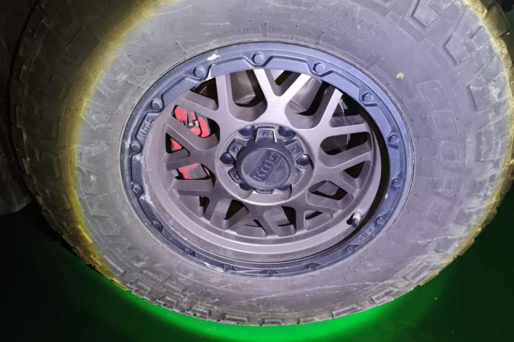 Used Great Wall Poer 2023 2.0T Dragon Bullet Edition Right Front Wheel Hub