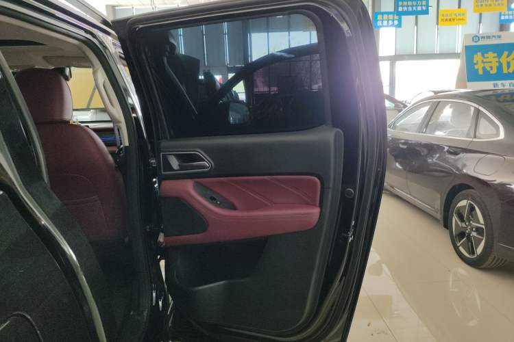 Used Great Wall Poer 2023 2.0T Dragon Bullet Edition Right Rear Door Interior