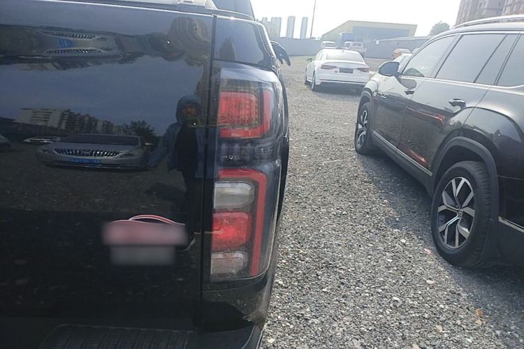 Used Great Wall Poer 2023 2.0T Commercial Version Automatic Diesel Two-Wheel Drive Elite Trim with Long Bed – GW4D20M Right Rear Taillight