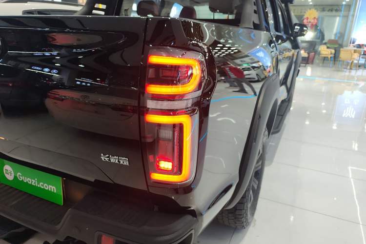 Used Great Wall Poer 2023 2.0T Off-Road Edition Automatic Diesel 4x4 Advanced Version Right Rear Taillight