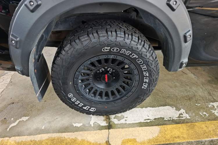 Used Great Wall Poer 2023 2.0T Commercial Version Automatic Diesel Two-Wheel Drive Elite Trim with Long Bed – GW4D20M Right Rear Wheel Hub