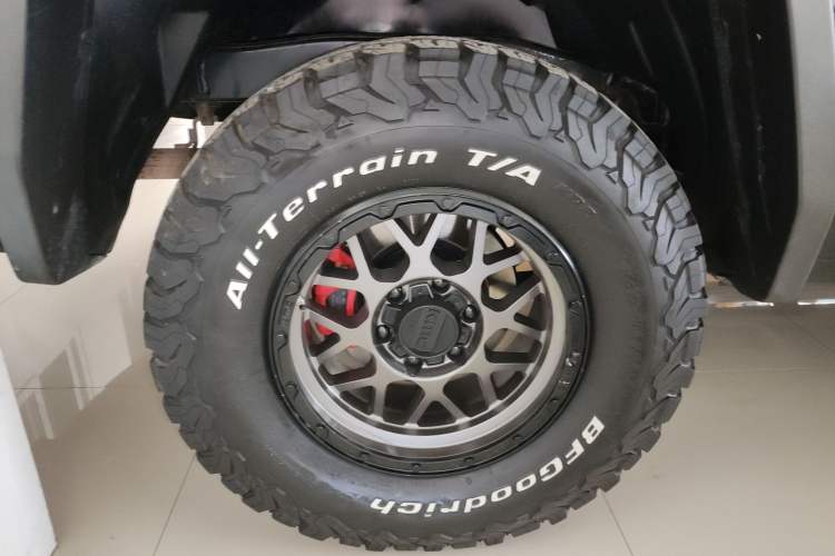 Used Great Wall Poer 2023 2.0T Dragon Bullet Edition Right Rear Wheel Hub