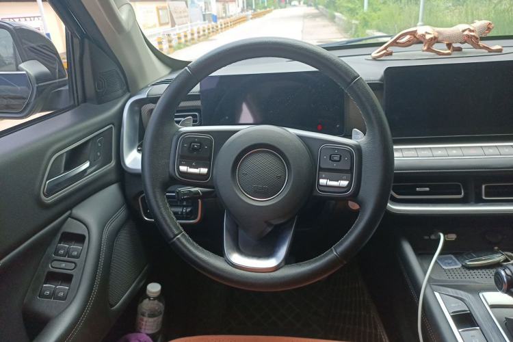 Used Great Wall Poer 2023 2.0T Passenger Version Automatic Gasoline Four-Wheel Drive Comfort Trim – GW4C20B Steering Wheel