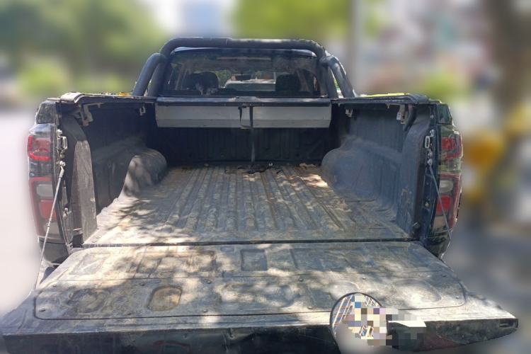 Used Great Wall Poer 2023 2.0T Commercial Version Automatic Diesel 4x4 Long Bed Business-Grade Model Trunk