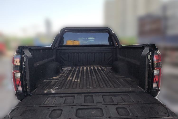 Used Great Wall Poer 2023 2.0T Commercial Version Manual Diesel 4x4 Elite Long-Box GW4D20M Trunk