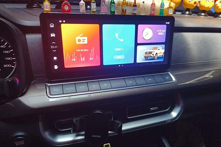 Used Great Wall Poer 2023 2.0T Commercial Version Automatic Diesel 4x4 Elite Long-Box GW4D20M Audio And AC Panel