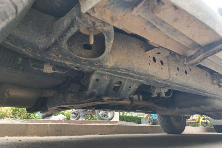Used Great Wall Poer 2023 2.0T Commercial Version Automatic Diesel 4x4 Elite Long-Box GW4D20M Chassis Front Left
