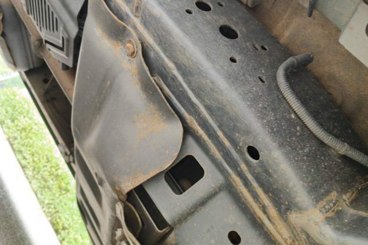 Used Great Wall Poer 2023 2.0T Commercial Version Automatic Diesel 4x4 Elite Long-Box GW4D20M Chassis Front Right