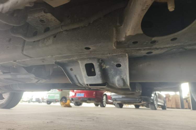 Used Great Wall Poer 2023 2.0T Commercial Version Automatic Diesel 4x4 Elite Long-Box GW4D20M Chassis Front Right