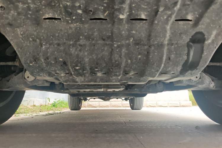 Used Great Wall Poer 2023 2.0T Passenger Version Automatic Gasoline Four-Wheel Drive Comfort Trim – GW4C20B Chassis Front