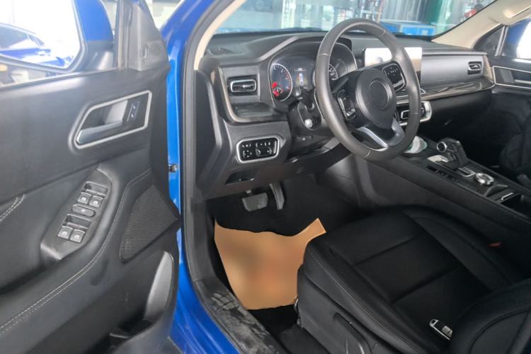 Used Great Wall Poer 2023 2.0T Commercial Version Automatic Diesel Two-Wheel Drive Elite Trim with Long Bed – GW4D20M Driver Seat