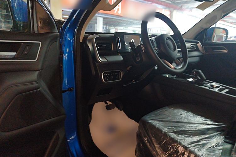 Used Great Wall Poer 2023 2.0T Passenger Version Automatic Diesel Two-Wheel Drive Comfort Trim – GW4D20M Driver Seat