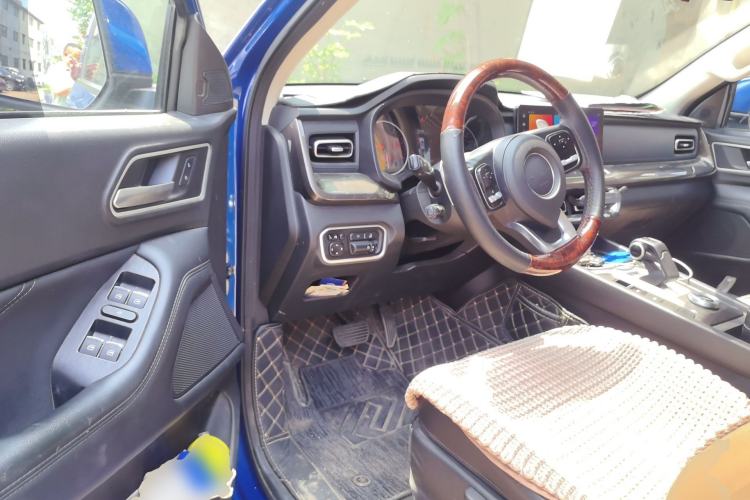 Used Great Wall Poer 2023 2.0T Commercial Version Automatic Diesel Two-Wheel Drive Elite Trim with Long Bed – GW4D20M Driver Seat