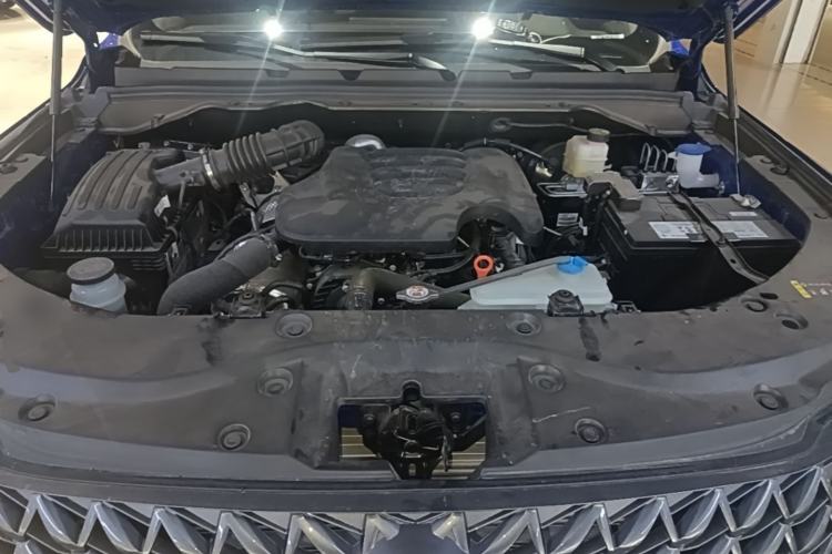 Used Great Wall Poer 2023 2.0T Commercial Version Automatic Diesel Two-Wheel Drive Elite Trim with Long Bed – GW4D20M Engine Bay