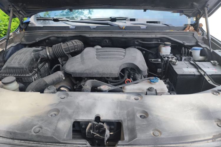 Used Great Wall Poer 2023 2.0T Commercial Version Automatic Diesel 4x4 Navigation Type Long Bed GW4D20M Engine Bay