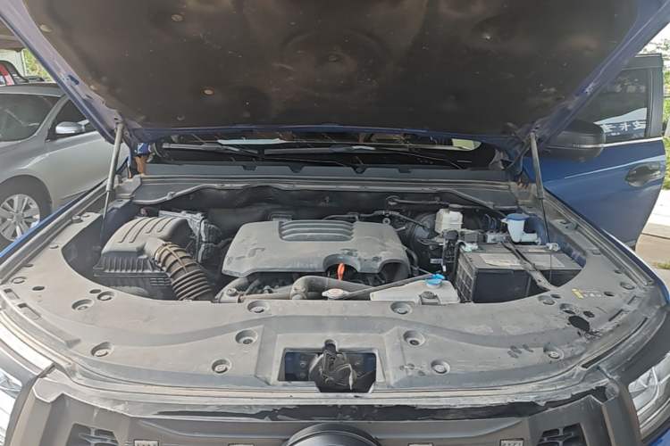 Used Great Wall Poer 2023 2.0T Passenger Version Automatic Gasoline 4x4 Sporty GW4C20B Engine Bay