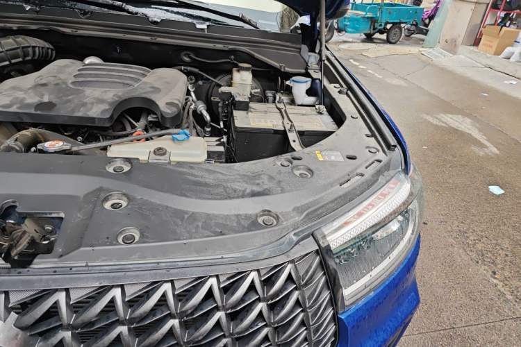 Used Great Wall Poer 2023 2.0T Commercial Version Automatic Diesel Two-Wheel Drive Elite Trim with Long Bed – GW4D20M Engine Bay Left