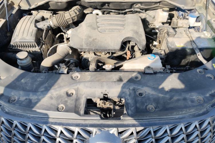 Used Great Wall Poer 2023 2.0T Commercial Version Automatic Diesel 4x4 Elite Long-Box GW4D20M Engine Bay