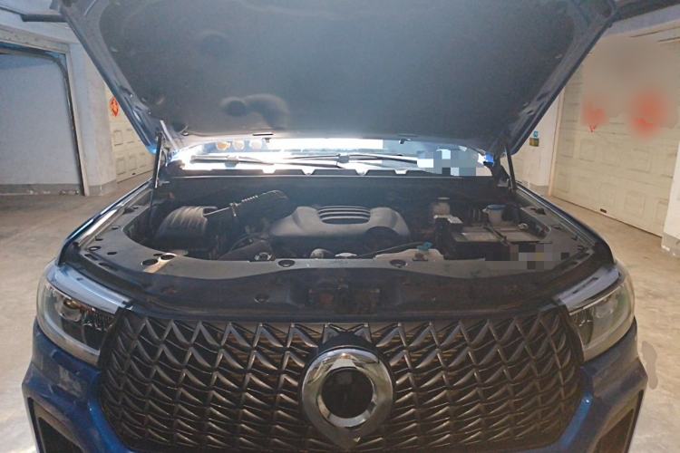 Used Great Wall Poer 2023 2.0T Commercial Version Automatic Diesel 4x4 Elite Long-Box GW4D20M Engine Bay