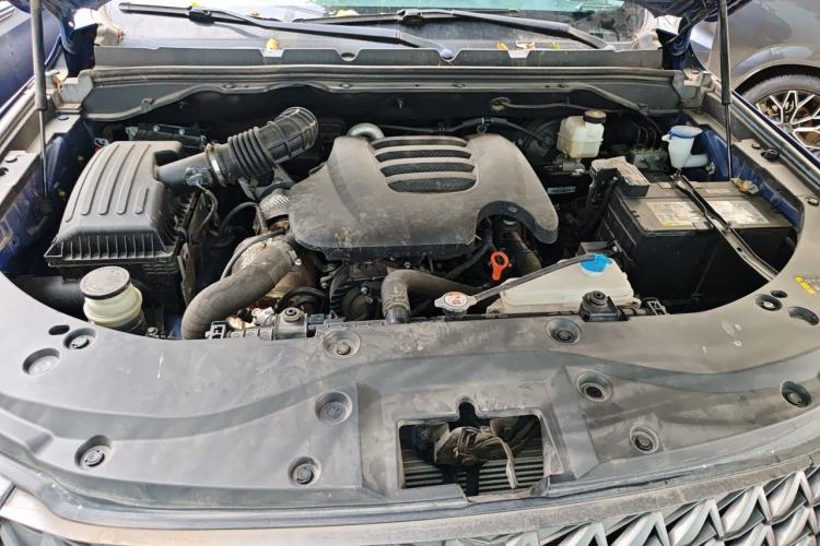 Used Great Wall Poer 2023 2.0T Commercial Version Automatic Diesel Two-Wheel Drive Elite Trim with Long Bed – GW4D20M Engine Bay