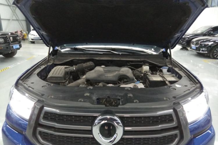 Used Great Wall Poer 2023 2.0T Passenger Version Automatic Diesel Two-Wheel Drive Comfort Trim – GW4D20M Engine Bay