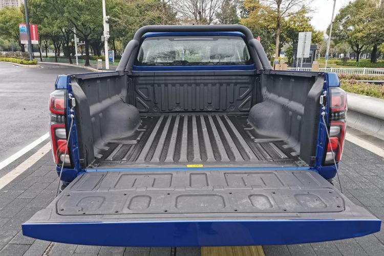 Used Great Wall Poer 2023 2.0T Commercial Version Automatic Diesel Two-Wheel Drive Elite Trim with Long Bed – GW4D20M Exterior 5