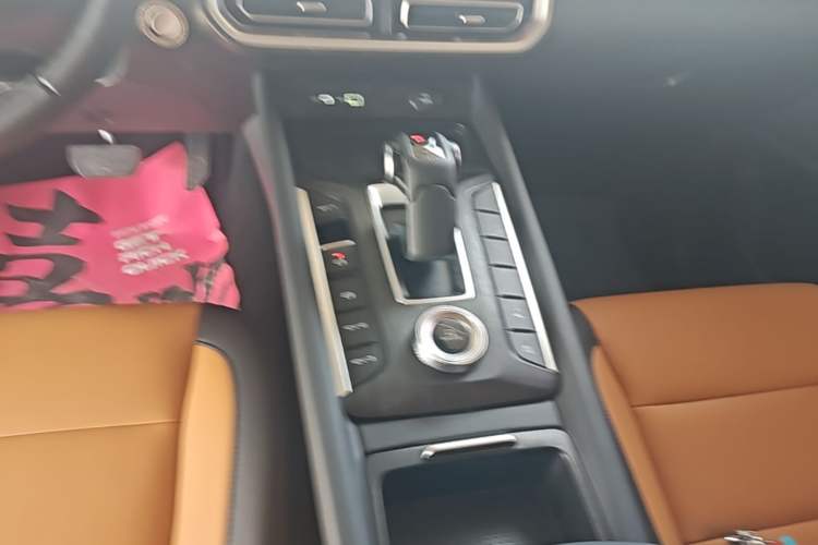 Used Great Wall Poer 2023 2.0T Passenger Version Automatic Gasoline 4x4 Sporty GW4C20B Gear Lever