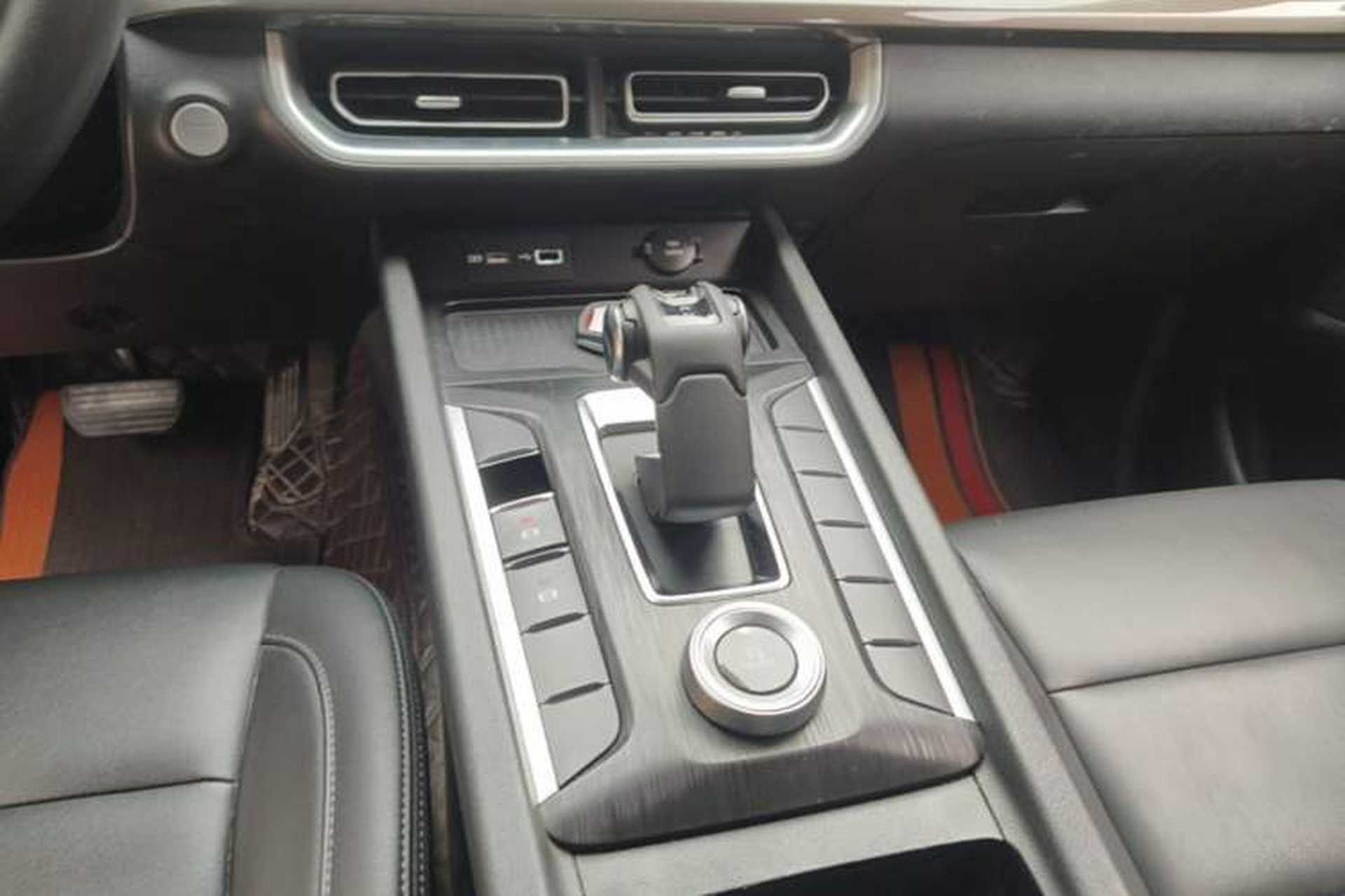 Used Great Wall Poer 2023 2.0T Commercial Version Automatic Diesel 4x4 Elite Long-Box GW4D20M Gear Lever