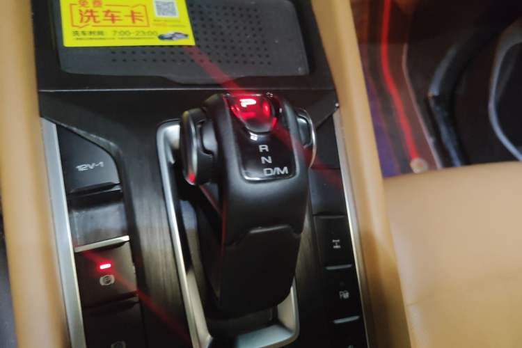 Used Great Wall Poer 2023 2.0T Passenger Version Automatic Diesel 4x4 Prestige Edition GW4D20M Gear Lever