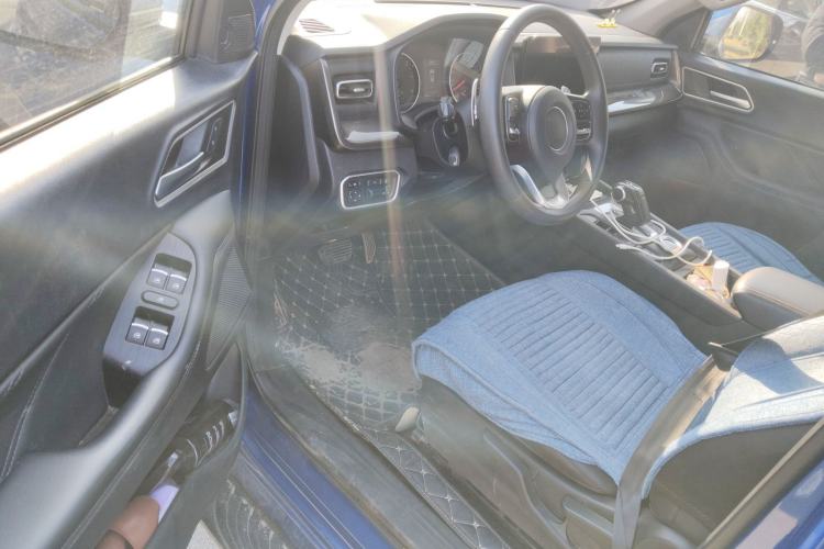 Used Great Wall Poer 2023 2.0T Commercial Version Automatic Diesel 4x4 Elite Long-Box GW4D20M Interior 3