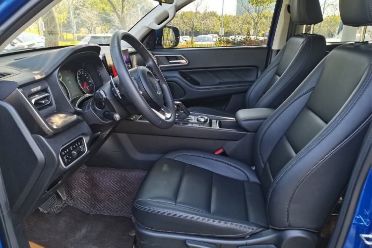 Used Great Wall Poer 2023 2.0T Commercial Version Automatic Diesel Two-Wheel Drive Elite Trim with Long Bed – GW4D20M Interior 4