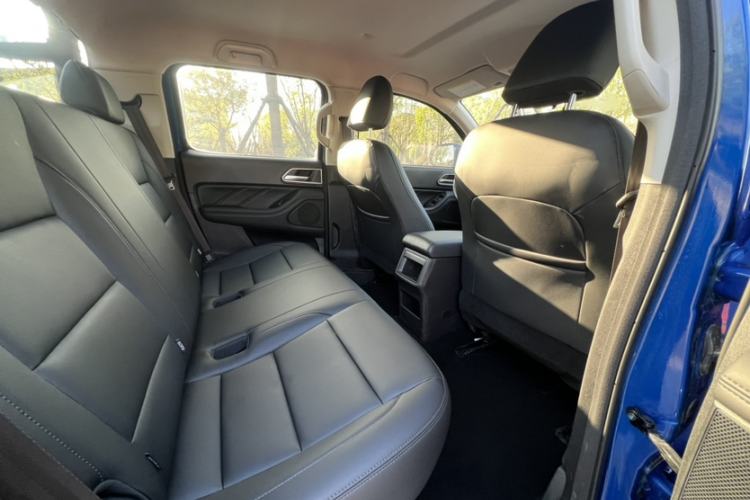 Used Great Wall Poer 2023 2.0T Commercial Version Automatic Diesel Two-Wheel Drive Elite Trim with Long Bed – GW4D20M Interior 5