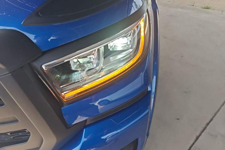 Used Great Wall Poer 2023 2.0T Passenger Version Automatic Gasoline 4x4 Sporty GW4C20B Left Front Headlight