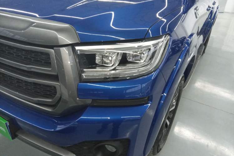 Used Great Wall Poer 2023 2.0T Passenger Version Automatic Diesel Two-Wheel Drive Comfort Trim – GW4D20M Left Front Headlight