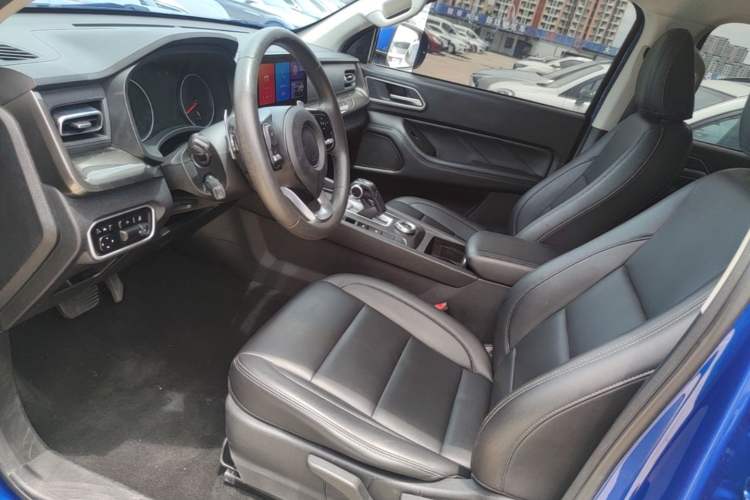 Used Great Wall Poer 2023 2.0T Commercial Version Automatic Diesel Two-Wheel Drive Elite Trim with Long Bed – GW4D20M Left Front Seat