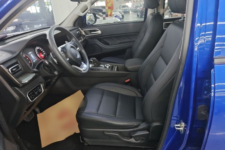 Used Great Wall Poer 2023 2.0T Commercial Version Automatic Diesel Two-Wheel Drive Elite Trim with Long Bed – GW4D20M Left Front Seat