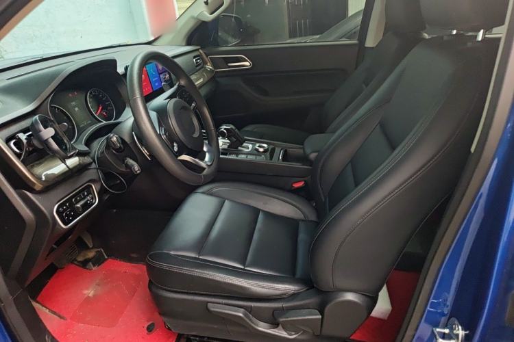 Used Great Wall Poer 2023 2.0T Commercial Version Automatic Diesel Two-Wheel Drive Elite Trim with Long Bed – GW4D20M Left Front Seat
