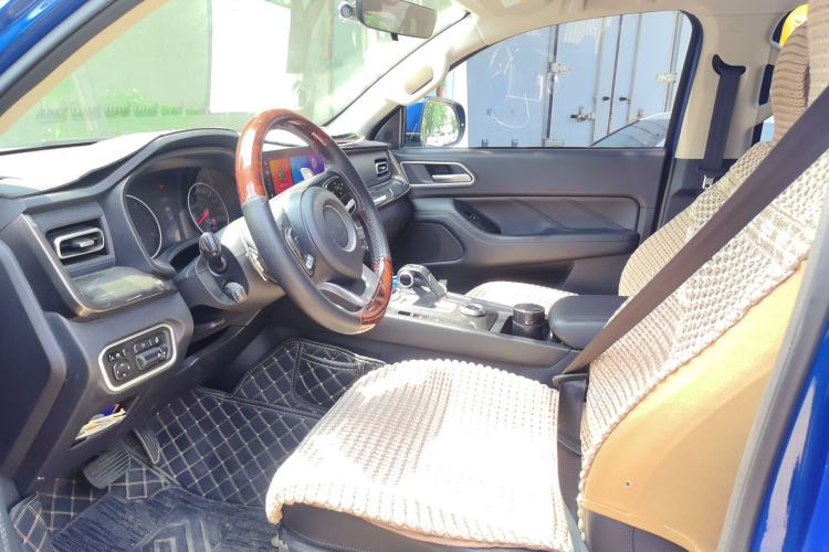 Used Great Wall Poer 2023 2.0T Commercial Version Automatic Diesel Two-Wheel Drive Elite Trim with Long Bed – GW4D20M Left Front Seat