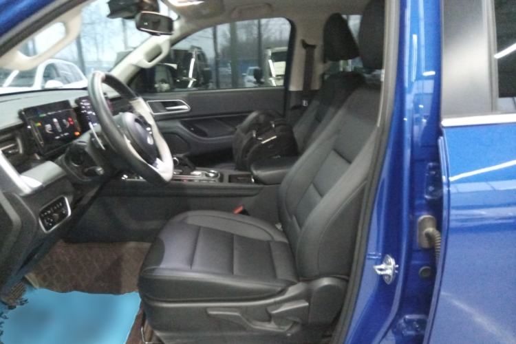Used Great Wall Poer 2023 2.0T Passenger Version Automatic Diesel Two-Wheel Drive Comfort Trim – GW4D20M Left Front Seat