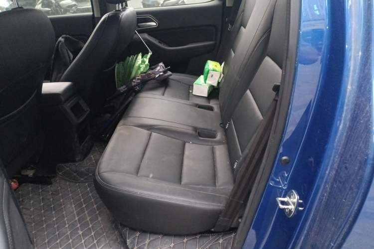 Used Great Wall Poer 2023 2.0T Commercial Version Automatic Diesel 4x4 Elite Long-Box GW4D20M Left Rear Seat