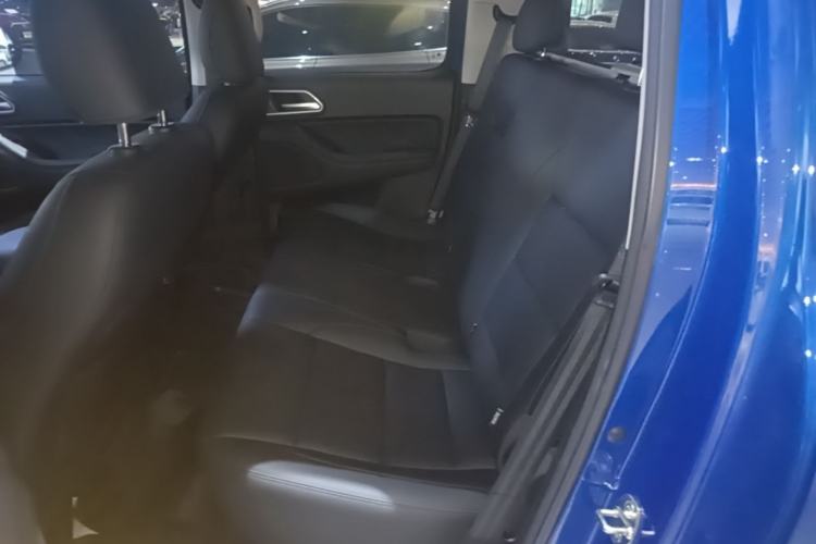 Used Great Wall Poer 2023 2.0T Commercial Version Automatic Diesel Two-Wheel Drive Elite Trim with Long Bed – GW4D20M Left Rear Seat