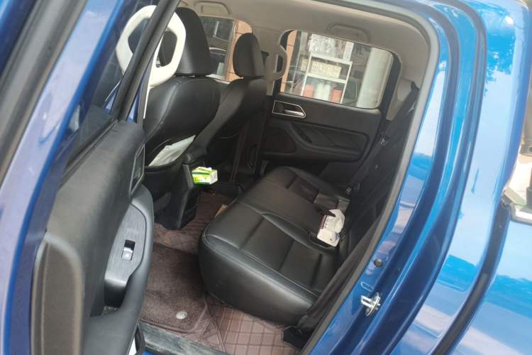 Used Great Wall Poer 2023 2.0T Commercial Version Automatic Diesel Two-Wheel Drive Elite Trim with Long Bed – GW4D20M Left Rear Seat
