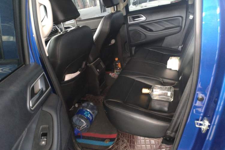 Used Great Wall Poer 2023 2.0T Commercial Version Automatic Diesel 4x4 Elite Long-Box GW4D20M Left Rear Seat