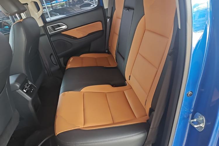 Used Great Wall Poer 2023 2.0T Passenger Version Automatic Gasoline 4x4 Sporty GW4C20B Left Rear Seat