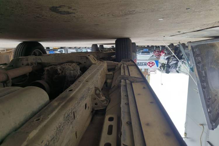 Used Great Wall Poer 2023 2.0T Commercial Version Automatic Diesel 4x4 Elite Long-Box GW4D20M Left Side Sill