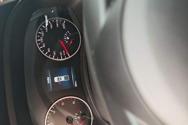 Used Great Wall Poer 2023 2.0T Commercial Version Automatic Diesel 4x4 Elite Long-Box GW4D20M Odometer Close Up